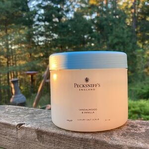 Rare PECKSNIFF’S Salt Scrub Sandalwood Vanilla 21.1 oz.